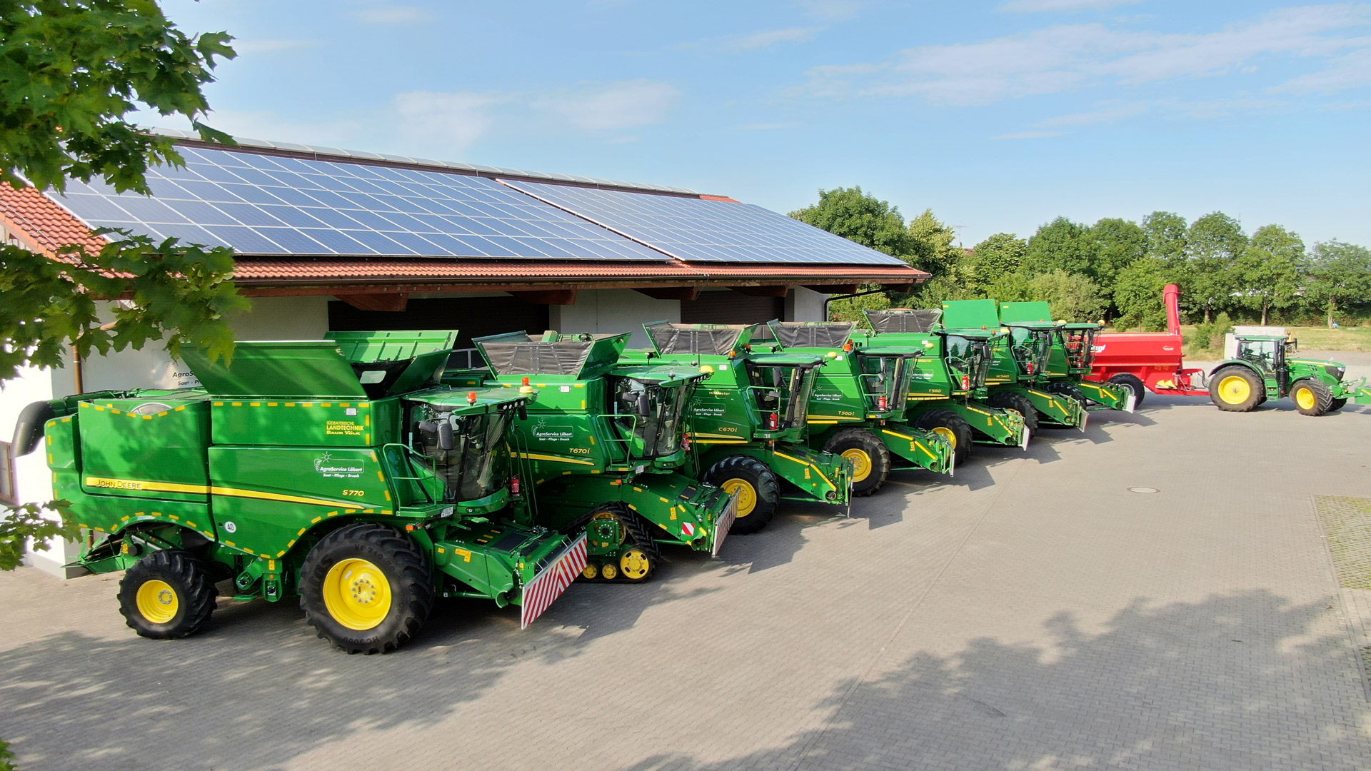 öffnet das Foto in Vollbild